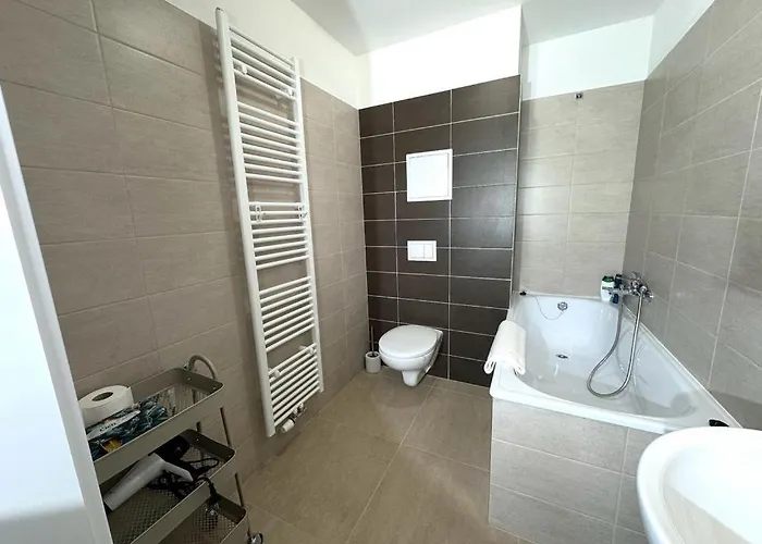 Sky 502 Apartment *